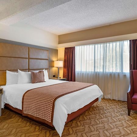 Best Western Plus Thousand Oaks Inn Екстериор снимка