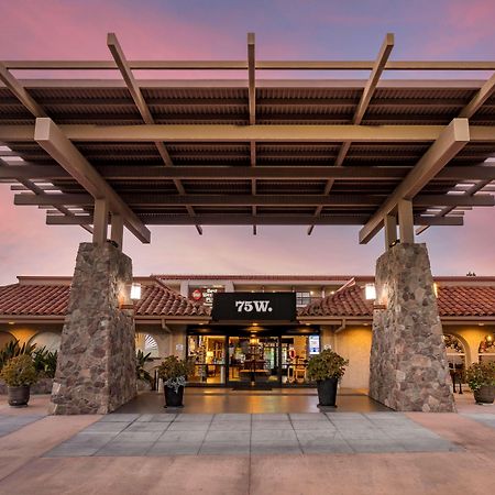 Best Western Plus Thousand Oaks Inn Екстериор снимка