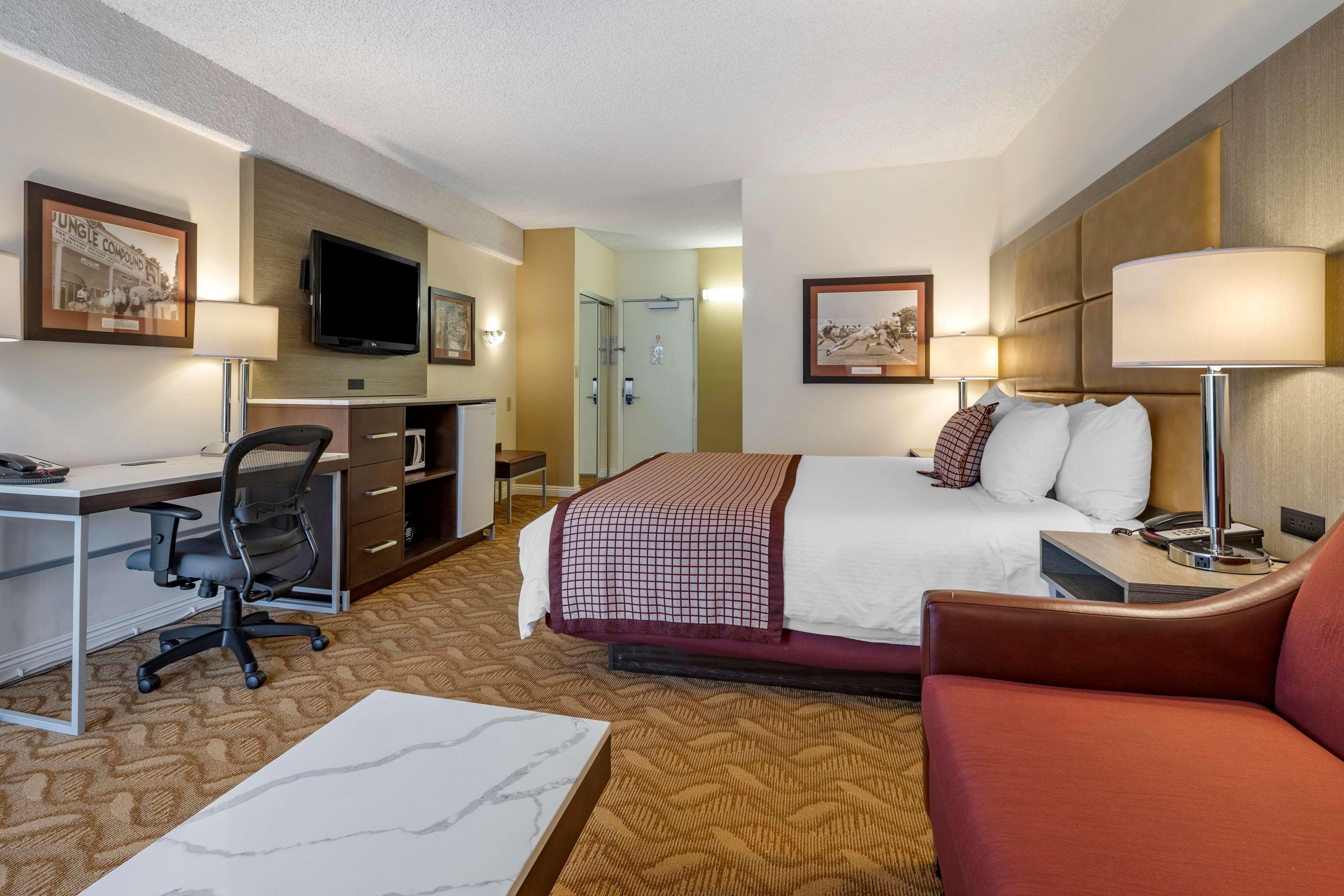 Best Western Plus Thousand Oaks Inn Екстериор снимка