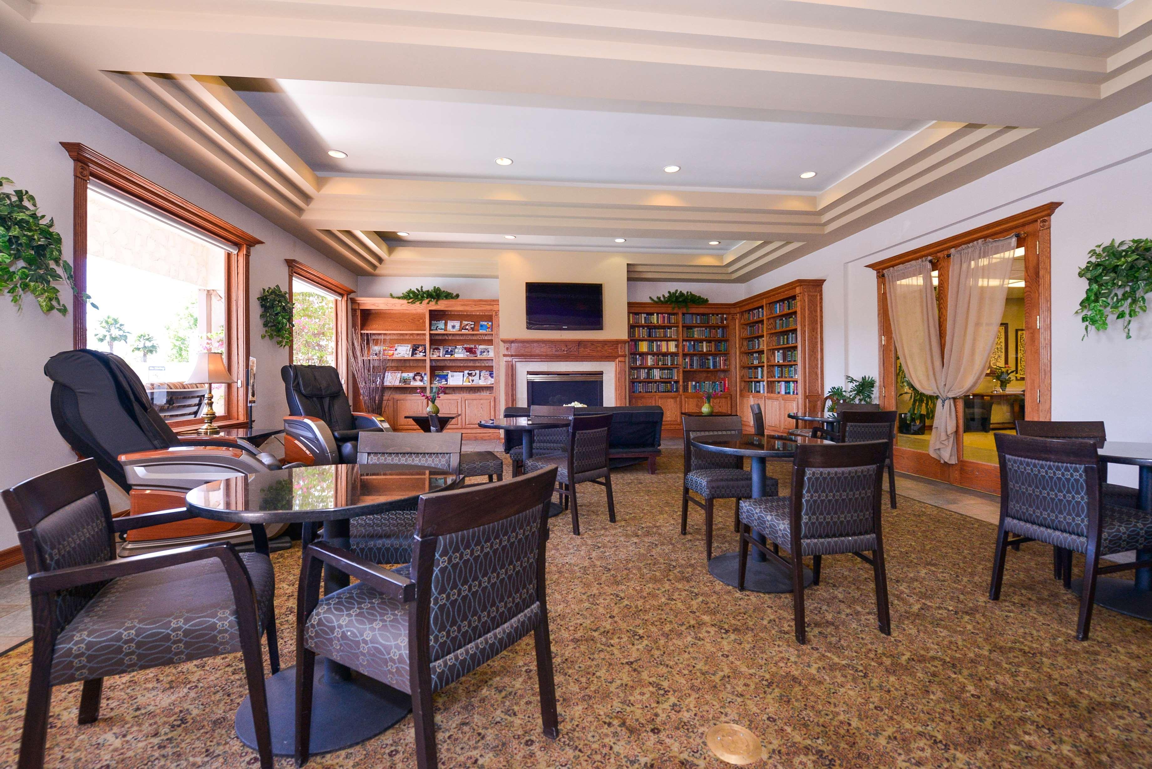 Best Western Plus Thousand Oaks Inn Екстериор снимка