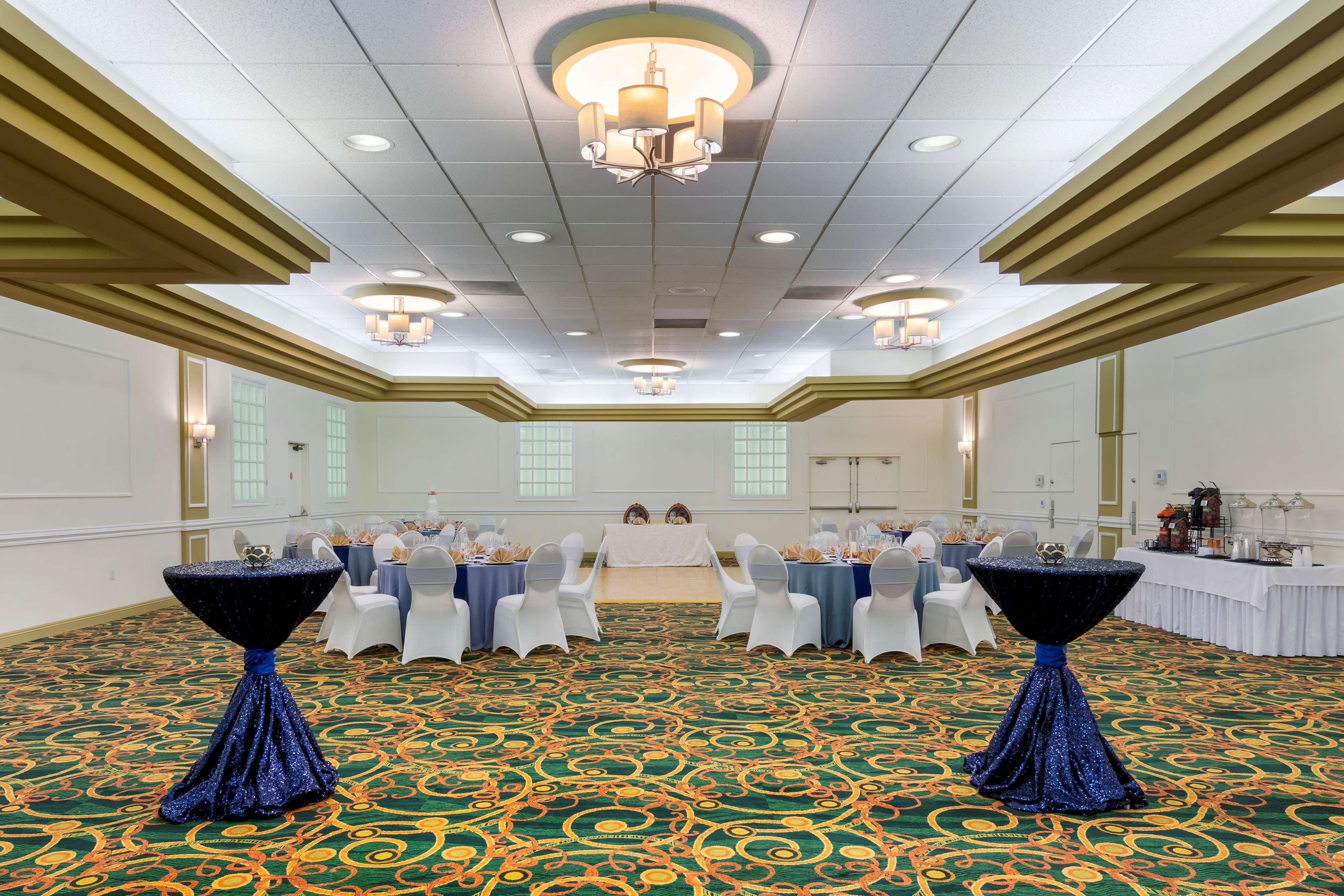 Best Western Plus Thousand Oaks Inn Екстериор снимка