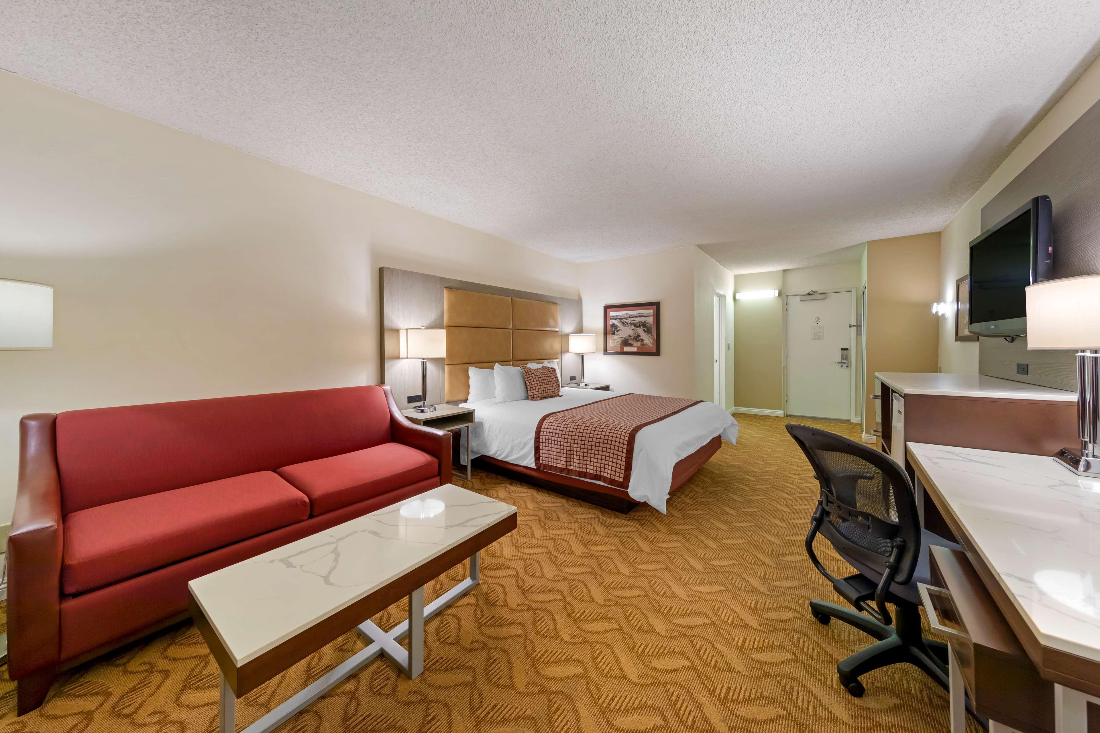 Best Western Plus Thousand Oaks Inn Екстериор снимка