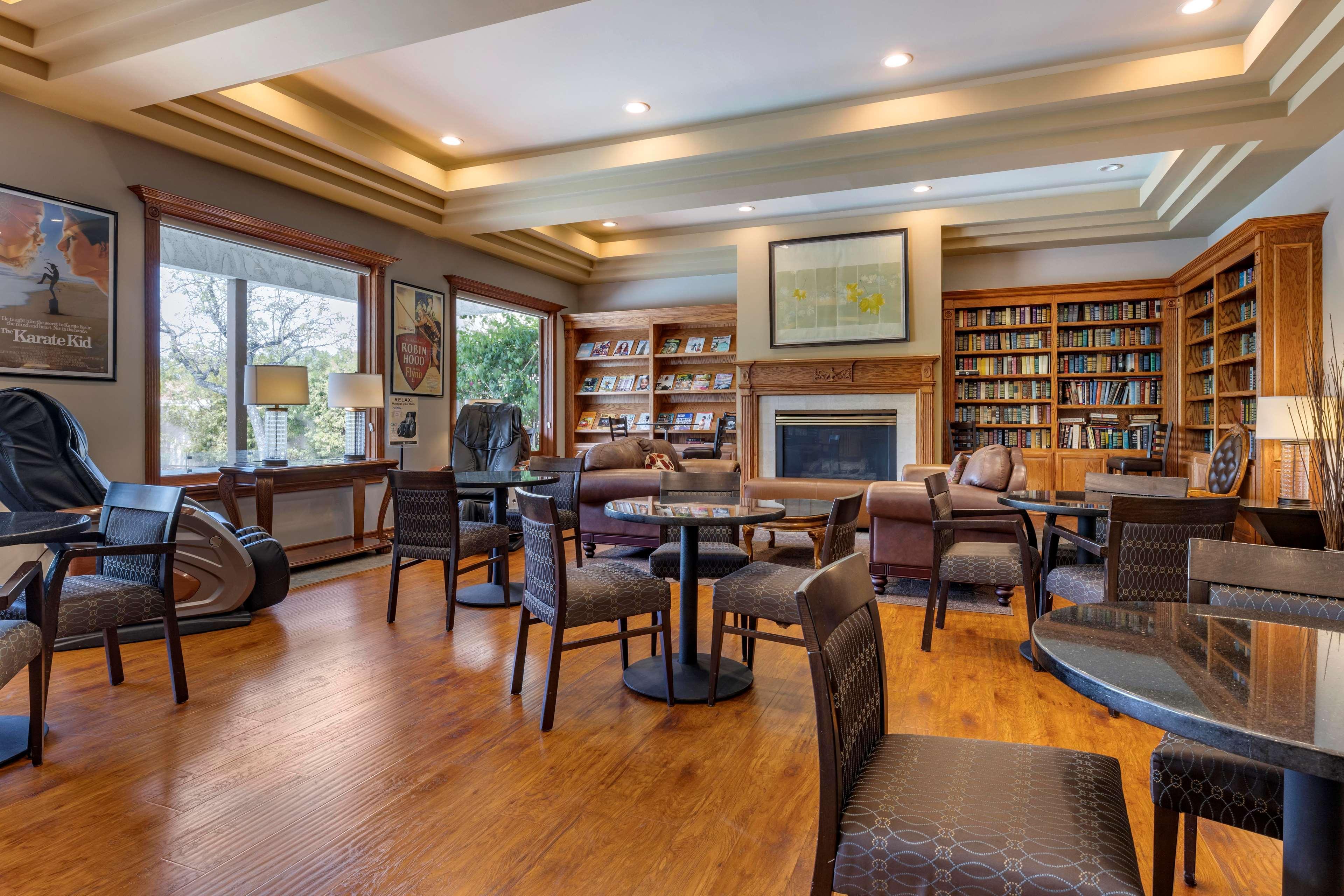 Best Western Plus Thousand Oaks Inn Екстериор снимка