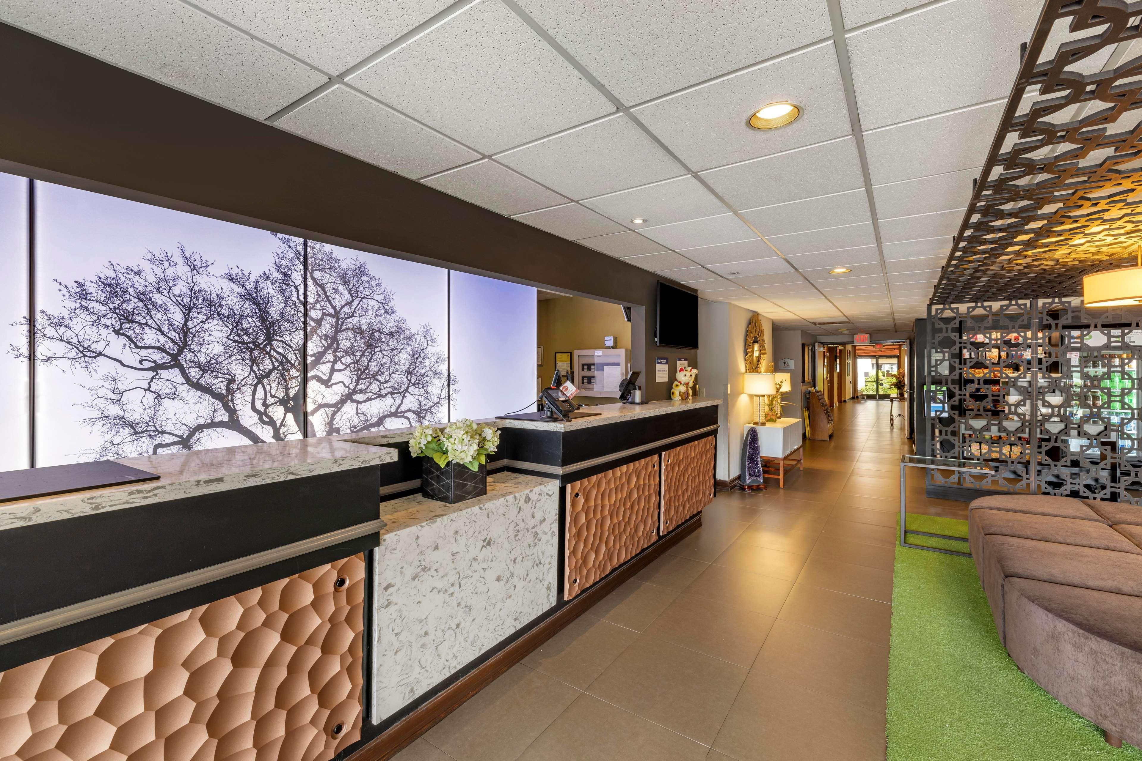 Best Western Plus Thousand Oaks Inn Екстериор снимка